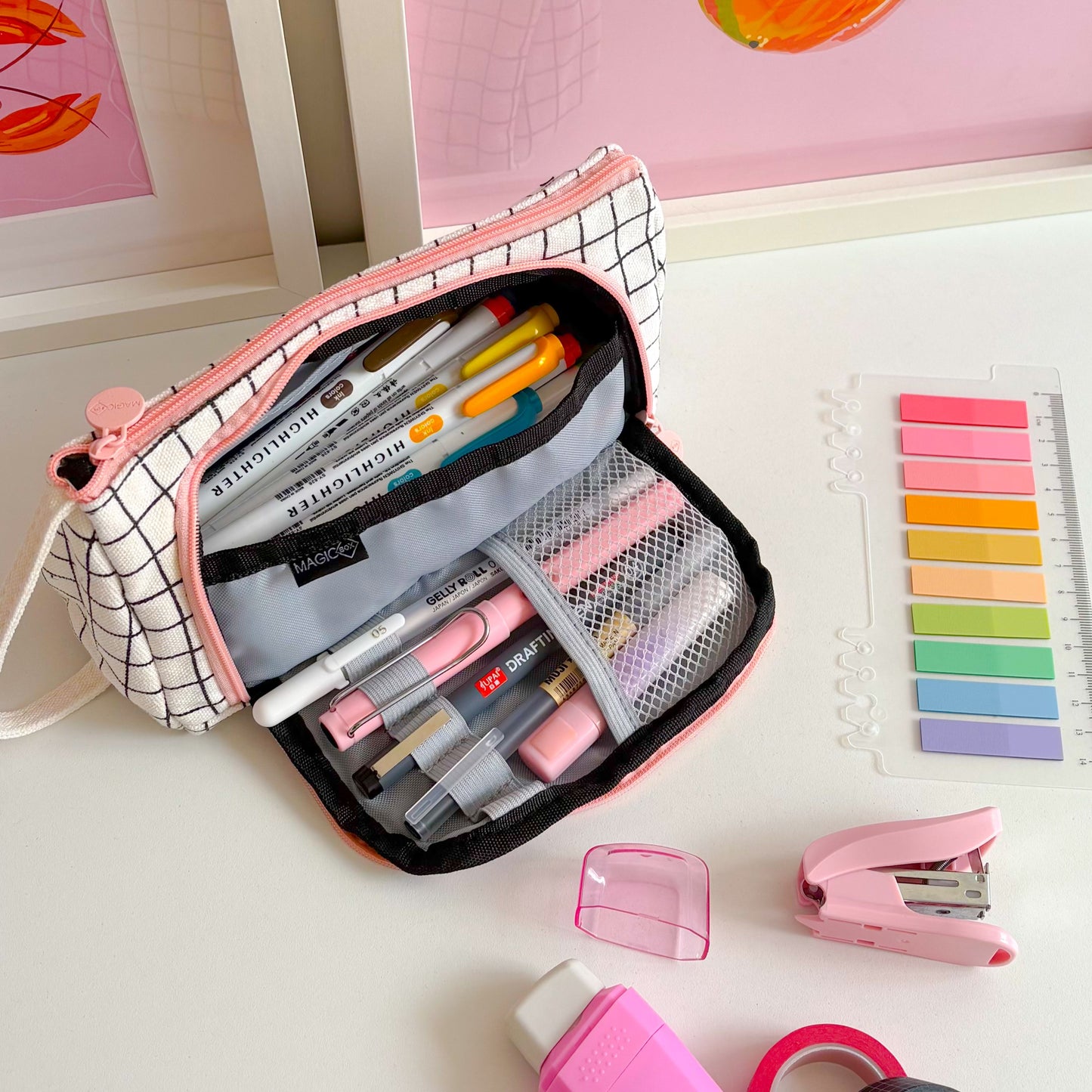 Estuchera “asiática”